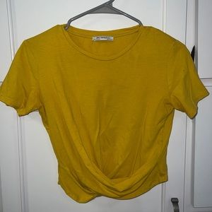 Zara Trafaluc Crop Top Size US S Small Yellow Short Sleeve Crew Neck